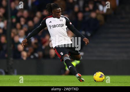 Craven Cottage, Fulham, London, UK. 17th Feb, 2024. Premier League Football, Fulham versus Aston Villa; Calvin Bassey of Fulham Credit: Action Plus Sports/Alamy Live News Stock Photo