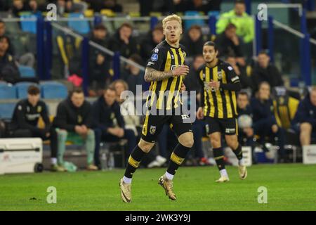 Arnhem, Netherlands. 18th Feb, 2024. ARNHEM, NETHERLANDS - FEBRUARY 18: Mexx Meerdink of Vitesse during the Dutch Eredivisie match between Vitesse and FC Volendam at Stadion Gelredome on February 18, 2024 in Arnhem, Netherlands. (Photo by Ben Gal/Orange Pictures) Credit: Orange Pics BV/Alamy Live News Stock Photo