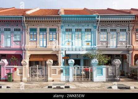 Colorful old Peranakan houses, in Joo Chiat Neighborhood Stock Photo