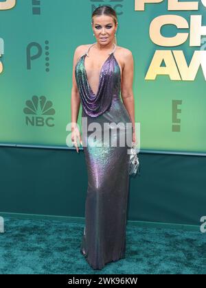 SANTA MONICA, LOS ANGELES, CALIFORNIA, USA - FEBRUARY 18: Carmen Electra arrives at the 49th Annual People's Choice Awards 2024 held at The Barker Hangar on February 18, 2024 in Santa Monica, Los Angeles, California, United States. (Photo by Xavier Collin/Image Press Agency) Stock Photo