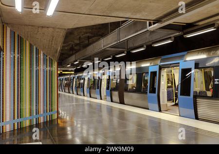 VÄSTRA SKOGEN metro, subway station on blue line on Stockholm Tunnelbana, Huvudsta, Solna, Stockholm. Stock Photo