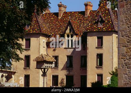 Chateau de Couches, Couches, Saône-et-Loire department in the region of Bourgogne-Franche-Comté, eastern France Stock Photo