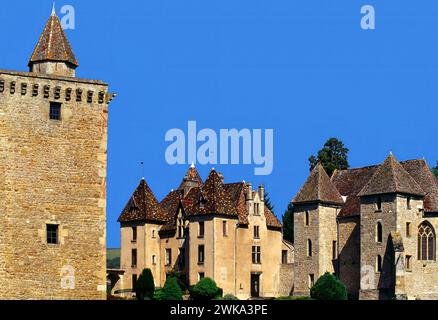 Chateau de Couches, Couches, Saône-et-Loire department in the region of Bourgogne-Franche-Comté, eastern France Stock Photo