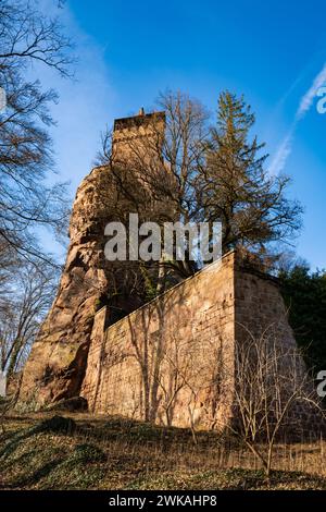 Berwartstein Castle (German: Burg Berwartstein) is a castle in the Wasgau, the southern part of the Palatinate Forest in the state Rhineland-Palatinat Stock Photo