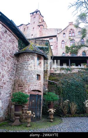 Berwartstein Castle (German: Burg Berwartstein) is a castle in the Wasgau, the southern part of the Palatinate Forest in the state Rhineland-Palatinat Stock Photo