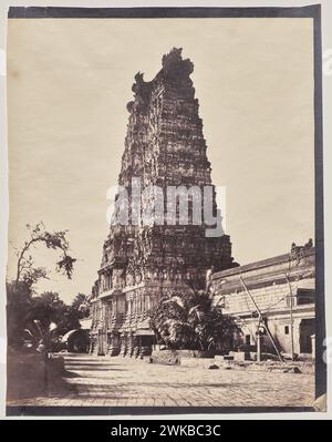 Western Gateway (Gopuram) of the Minakshi Sundareshvara Temple, Madurai, India. 1858, By Captain Linnaeus Tripe.   The tall gateways of this Hindu temple, characteristic of South Indian temple architecture, Stock Photo