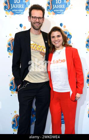 Jonas Grosch und Katharina Wackernagel bei der 10 Jahre Amazon Prime Video Party im Rahmen der Berlinale 2024 im Weekend Club. Berlin, 19.02.2024 *** Jonas Grosch and Katharina Wackernagel at the 10th anniversary Amazon Prime Video Party as part of the Berlinale 2024 at the Weekend Club Berlin, 19 02 2024 Foto:xC.xNiehausx/xFuturexImagex amazon 4273 Stock Photo