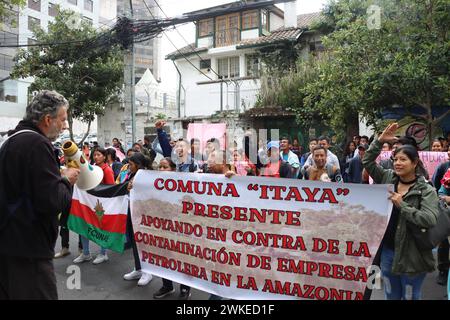 COMUNEROS-KICHWAS-CORTE-CONSTITUCIINAL Quito, martes 20 de febrero del 2024 Comuneros y comuneras Kichwas de la Amazonia, acudieron a un planton en la Corte Constitucional, para solicitar se de respuesta al caso del derrame de 15800 de hidrocarburos derramados el 7 de abril del 2020, que afectan a sus comunidades. Fotos:Rolando Enriquez/API Quito Pichincha Ecuador EVN-COMUNEROS-KICHWAS-CORTE-CONSTITUCIINAL-6b40f3049a6843bf9c9a73711fe598ac *** KICHWAS COMMUNALS IN THE CONSTITUTIONAL COURT Quito, Tuesday, February 20, 2024 Kichwa community members of the Amazon, went to a sit-in at the Constitut Stock Photo
