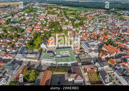 Die bayerische Kreisstadt Dillingen an der Donau im Luftbild Ausblick auf Dillingen im Donautal in Nordschwaben Dillingen Bayern Deutschland *** Aeria Stock Photo