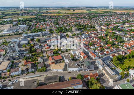 Die bayerische Kreisstadt Dillingen an der Donau im Luftbild Ausblick auf Dillingen im Donautal in Nordschwaben Dillingen Bayern Deutschland *** Aeria Stock Photo