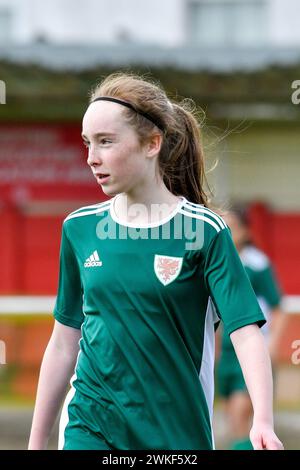 Briton Ferry, Wales. 3 April 2022. Izzy Caunt of FAW Girls Academy South Under 16 during the FAW Academy South Under 14 League game between Briton Ferry Llansawel Academy Under 14 and FAW Trust Girls Academy South Under 16 at the Old Road Ground in Briton Ferry, Wales, UK on 3 April 2022. Credit: Duncan Thomas/Majestic Media. Stock Photo