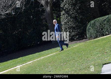 Washington, USA. 20th Feb, 2024. US President Joe Biden departs the White House to Joint Base Andrews en route to Los Angeles, California today on February 20, 2024 at South Lawn/White House in Washington DC, USA. (Photo by Lenin Nolly/Sipa USA) Credit: Sipa USA/Alamy Live News Stock Photo