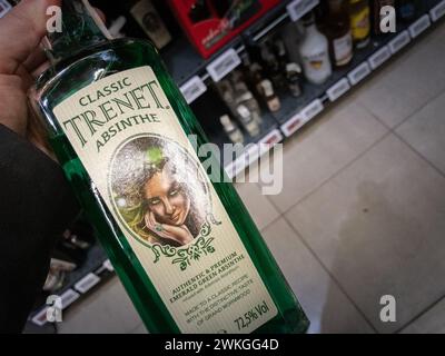 Absinthe TreNet 700ml 1980年製 Trenet Absinthe / 70cl – Vine & Bine