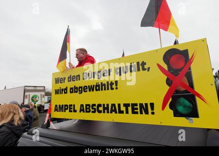 Switch off traffic lights sign, farmers' protests, demonstration against policies of the traffic light government, abolition of agricultural diesel Stock Photo