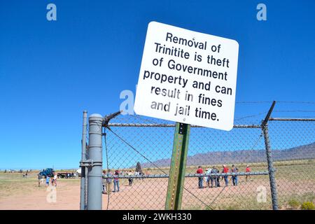 Sign warning visitors not to remove trinitite, Trinity Site, USA Stock Photo
