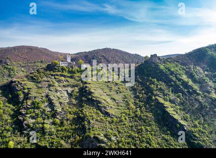 Burg Sterrenberg castle built in 13th centruy by brothers at the rhine river valley near bad salzig. Stock Photo