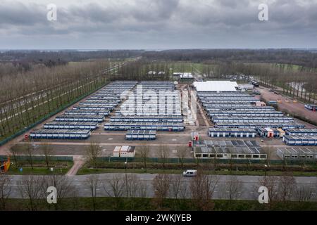 BIDDINGHUIZEN - Drone photo of the emergency shelter for asylum seekers on the Walibi Holland event site. It is one of the places where refugees from Ter Apel are accommodated, so that the full registration center can adhere to the maximum number of asylum seekers. ANP JILMER POSTMA netherlands out - belgium out Stock Photo