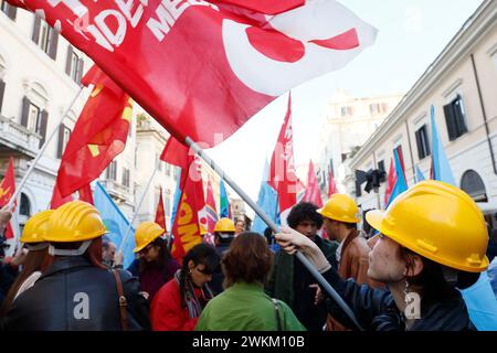 Roma, Italia. 21st Feb, 2024. Foto Cecilia Fabiano/LaPresse 21 Febbraio 2024 Roma, Italia - Cronaca - Manifestazione di CGIL e UIL per la sicurezza sul lavoro dopo il crollo di Firenze Nella foto: la manifestazione di Roma February 21, 2024 Roma, Italy - Demostration of trade unions against withe death In the photo: the demonstration Credit: LaPresse/Alamy Live News Stock Photo