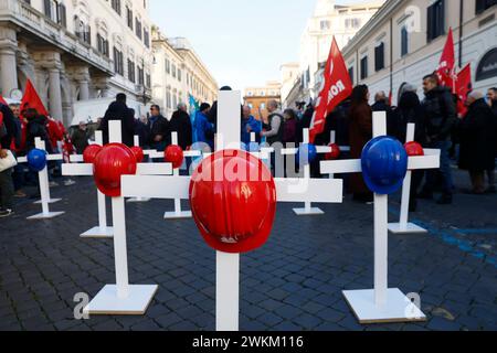 Roma, Italia. 21st Feb, 2024. Foto Cecilia Fabiano/LaPresse 21 Febbraio 2024 Roma, Italia - Cronaca - Manifestazione di CGIL e UIL per la sicurezza sul lavoro dopo il crollo di Firenze Nella foto: la manifestazione di Roma February 21, 2024 Roma, Italy - Demostration of trade unions against withe death In the photo: the demonstration Credit: LaPresse/Alamy Live News Stock Photo