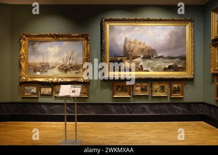 The art gallery in Sunderland Museum, on Tyne & Wear, NE England, UK Stock Photo