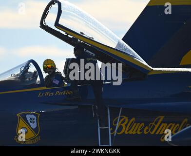 El Centro, California, USA. 21st Feb, 2024. Lt. Wes Perkins, left wing pilot, assigned to the U.S. Navy Flight Demonstration Squadron, the Blue Angels, prepares for takeoff prior to a training flight over Naval Air Facility (NAF) El Centro. The Blue Angels are currently conducting winter training at NAF El Centro, California, in preparation for the upcoming 2024 air show season. (Credit Image: © Michael Russell/U.S. Navy/ZUMA Press Wire) EDITORIAL USAGE ONLY! Not for Commercial USAGE! Stock Photo