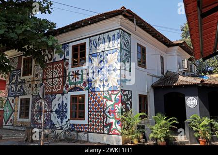 The Old Quarter Hostel, Rua 31 de Janeiro, Fontainhas, Altinho, Panaji, Goa, India Stock Photo