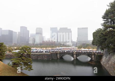 Tokyo, Japan. 23rd Feb, 2024. First well-wishers arrive at the Imperial Palace in Tokyo to greet the Emperor on his birthday on February 23, 2024, in Tokyo, Japan. (Credit Image: © POOL via ZUMA Press Wire) EDITORIAL USAGE ONLY! Not for Commercial USAGE! Stock Photo