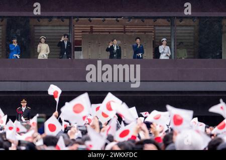 Tokyo, Japan. 23rd Feb, 2024. (L-R) Princess Kako of Akishino, Crown Princess Kiko, Crown Prince Akishino, Japan's Emperor Naruhito and Empress Masako and Princess Aiko wave to well-wishers on the balcony of the Imperial Palace on February 23, 2024, in Tokyo, Japan. Emperor Naruhito appeared to greet the public on his 64th birthday, flanked by Empress Masako and other members of the Japanese Royal Family. Credit: SOPA Images Limited/Alamy Live News Stock Photo