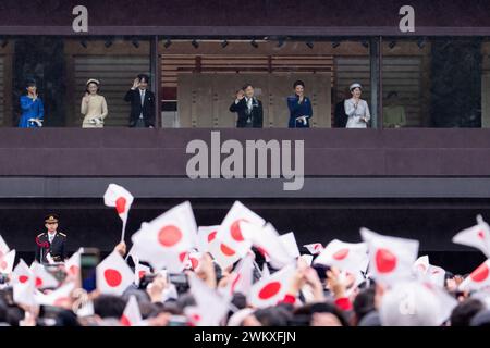 Tokyo, Japan. 23rd Feb, 2024. (L-R) Princess Kako of Akishino, Crown Princess Kiko, Crown Prince Akishino, Japan's Emperor Naruhito and Empress Masako and Princess Aiko wave to well-wishers on the balcony of the Imperial Palace on February 23, 2024, in Tokyo, Japan. Emperor Naruhito appeared to greet the public on his 64th birthday, flanked by Empress Masako and other members of the Japanese Royal Family. (Photo by Tomohiro Ohsumi/POOL/SOPA Images/Sipa USA) Credit: Sipa USA/Alamy Live News Stock Photo