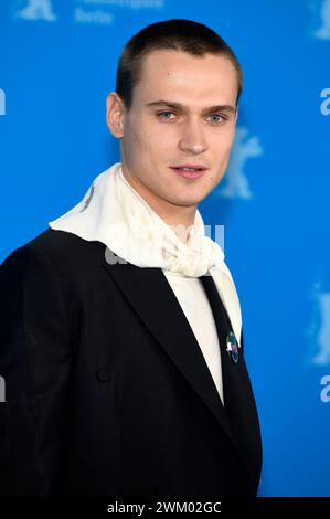 Saul Nanni beim Photocall zur Miniserie 'Supersex' auf der Berlinale