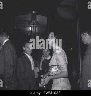 3823916 Ava Gardner; (add.info.: Rome, 2 August 1956. Actress Ava Gardner / Roma, 2 agosto 1956. L'attrice Ava Gardner - Marcello Mencarini Historical Archives); © Marcello Mencarini. All rights reserved 2024. Stock Photo