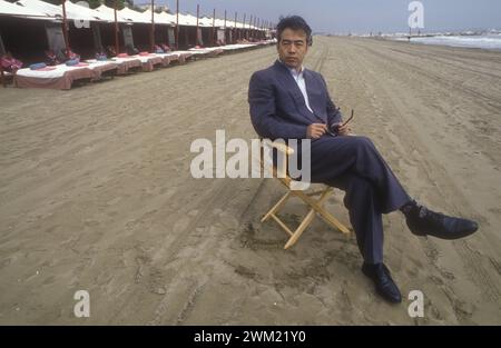 MME4762778 Venice Lido, Venice Film Festival 1993. Chinese director Chen Kaige/Lido di Venezia, Mostra del Cinema di Venezia 1993. He registered cinese Chen Kaige -; (add.info.: Venice Lido, Venice Film Festival 1993. Chinese director Chen Kaige/Lido di Venezia, Mostra del Cinema di Venezia 1993. He registered cinese Chen Kaige -); © Marcello Mencarini. All rights reserved 2024. Stock Photo