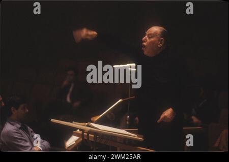 MME4780519 Rome, about 1985. Croatian conductor and composer Lovro von Matacic performing a rehearsal/Roma, 1985 circa. Il direttore d'orchestra e compositore Lovro von Matacic mentre conducts una prova -; (add.info.: Rome, about 1985. Croatian conductor and composer Lovro von Matacic performing a rehearsal/Roma, 1985 circa. Il direttore d'orchestra e compositore Lovro von Matacic mentre conducts una prova -); © Marcello Mencarini. All rights reserved 2024. Stock Photo