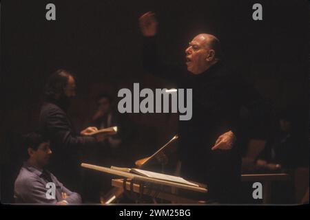 MME4780488 Rome, about 1985. Croatian conductor and composer Lovro von Matacic performing a rehearsal/Roma, 1985 circa. Il direttore d'orchestra e compositore Lovro von Matacic mentre conducts una prova -; (add.info.: Rome, about 1985. Croatian conductor and composer Lovro von Matacic performing a rehearsal/Roma, 1985 circa. Il direttore d'orchestra e compositore Lovro von Matacic mentre conducts una prova -); © Marcello Mencarini. All rights reserved 2024. Stock Photo