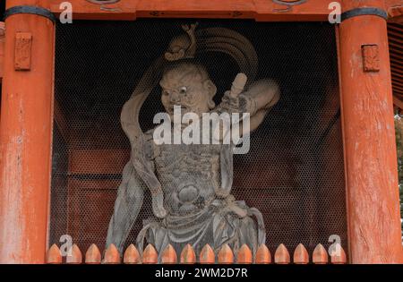 Carved guardian on the Daimon Gate, entry to Mount Koya (Koyasan), Wakayama, Japan Stock Photo