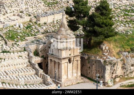 Tomb of Avshalom, son of king David, on the foot of the Mount of Olives in the Kidron valley in Jerusalem. Stock Photo
