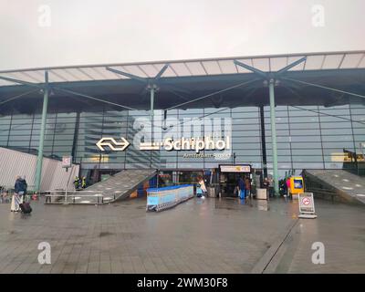Entrance to the train station and departures hall of Amsterdam Airport Schiphol, The Netherlands Stock Photo