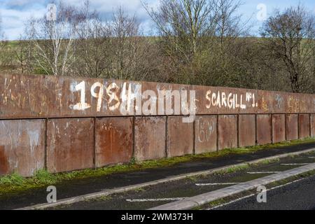 Graffiti supporting NUM leader Arthur Scargill on Orgreave railway bridge near site of Battle of Orgreave during the 1984 miners strike, Sheffield Stock Photo