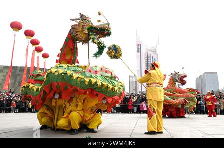 Handan, China. 24th Feb, 2024. Folk artists are performing a dragon dance in Handan, China, on February 24, 2024. (Photo by Costfoto/NurPhoto) Credit: NurPhoto SRL/Alamy Live News Stock Photo