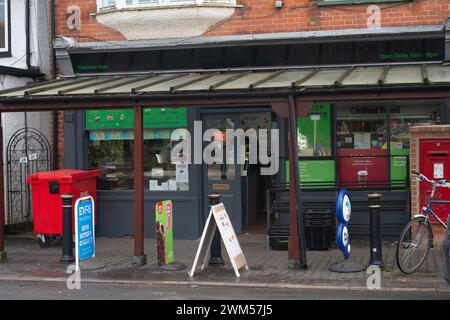 Chesham Bois, Buckinghamshire, UK. 24th February, 2024. Thames Valley Police are appealing for witnesses after a violent robbery. At around 5.30pm on Thursday 22 February, two men entered the Londis store (pictured) in Bois Lane, Chesham Bois, Buckinghamshire. One of the men was carrying an axe and made threats towards a member of staff demanding the till be opened. As one of the offenders walked behind the counter towards the till, he hit the staff member to the head with the axe causing significant injuries. Both offenders left the scene with cash and vapes. The victim is receiving treatment Stock Photo