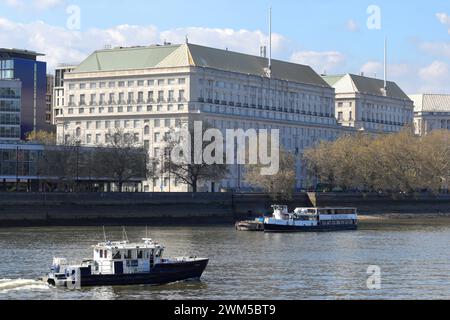 Thames House, an office building in Millbank, London, headquarters of the internal Security Service MI5 Stock Photo