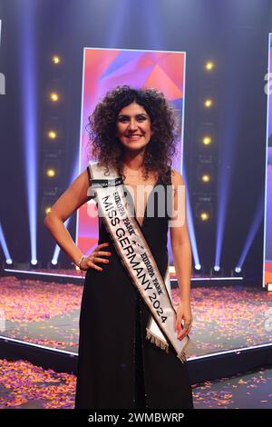 Miss Germany 2024. Apameh Schönauer anläßlich ihrer Wahl zur Miss ...