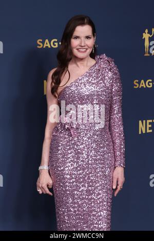 Los Angeles, USA. 25th Feb, 2024. LOS ANGELES, CALIFORNIA - FEBRUARY 24: Geena Davis poses in the press room during the 30th Annual Screen Actors Guild Awards at Shrine Auditorium and Expo Hall on February 24, 2024 in Los Angeles, California. Photo: CraSH/imageSPACE Credit: Imagespace/Alamy Live News Stock Photo