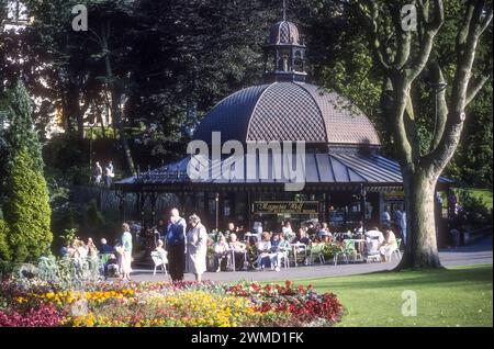 1987 archive photograph of The Magnesia Well Refreshment Room in Valley Gardens, Harrogate. Stock Photo