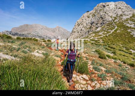 two women on the 'three thousand' route, Coll dels Gats, Natural area of the Serra de Tramuntana., Majorca, Balearic Islands, Spain Stock Photo