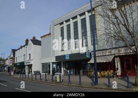 Former Tivoli Building in Mumbles, now a Co-op Food store and Coffee Barker outlet. 19th February 2024. Stock Photo