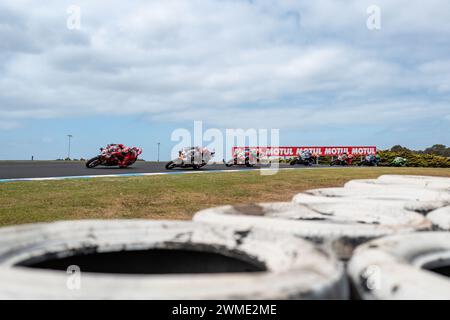 Phillip Island, Cowes, Grand Prix Circuit, 24 February 2024: The opening lap in Race 1 during the 2024 Superbike World Championship. WSBK, picture & copyright Damir IVKA/ATP images (IVKA Damir /ATP/SPP) Credit: SPP Sport Press Photo. /Alamy Live News Stock Photo