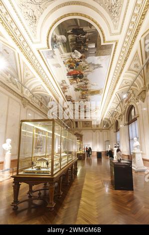 Vienna, Austria. The  Vienna Art History Museum (KHM). The art chamber in the KHM Stock Photo