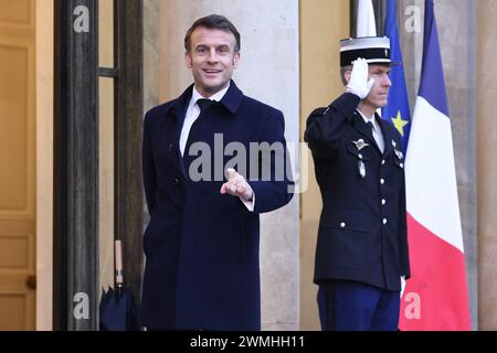 © PHOTOPQR/LE PARISIEN/Fred Dugit ; Paris ; 26/02/2024 ; Politique Palais de l'Elysée (Paris VIIIe), le 26 février 2024 Emmanuel Macron, le Président de la République réunit ce lundi 26 février, au Palais de l'Élysée, plus d'une vingtaine de chefs d'État et de gouvernement ou leurs représentants ministériels, à l'occasion d'une conférence de soutien à l'Ukraine. Photo LP/Fred Dugit Elysee presidential palace in Paris, on February 26, 2024 international conference aimed at strengthening Western support for Ukraine *** Local Caption *** Conférence de soutien à l'Ukraine Stock Photo