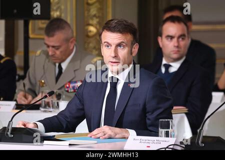 © PHOTOPQR/LE PARISIEN/Fred Dugit ; Paris ; 26/02/2024 ; Politique Palais de l'Elysée (Paris VIIIe), le 26 février 2024 Emmanuel Macron, le Président de la République réunit ce lundi 26 février, au Palais de l'Élysée, plus d'une vingtaine de chefs d'État et de gouvernement ou leurs représentants ministériels, à l'occasion d'une conférence de soutien à l'Ukraine. Photo LP/Fred Dugit Elysee presidential palace in Paris, on February 26, 2024 international conference aimed at strengthening Western support for Ukraine *** Local Caption *** Conférence de soutien à l'Ukraine Stock Photo